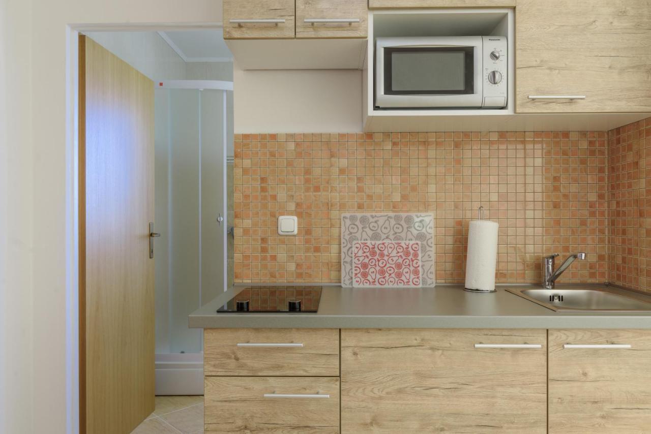Apartmani Emil 特罗吉尔 外观 照片