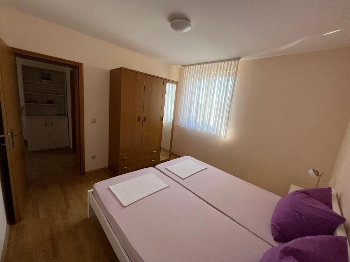 Apartmani Emil 特罗吉尔 外观 照片